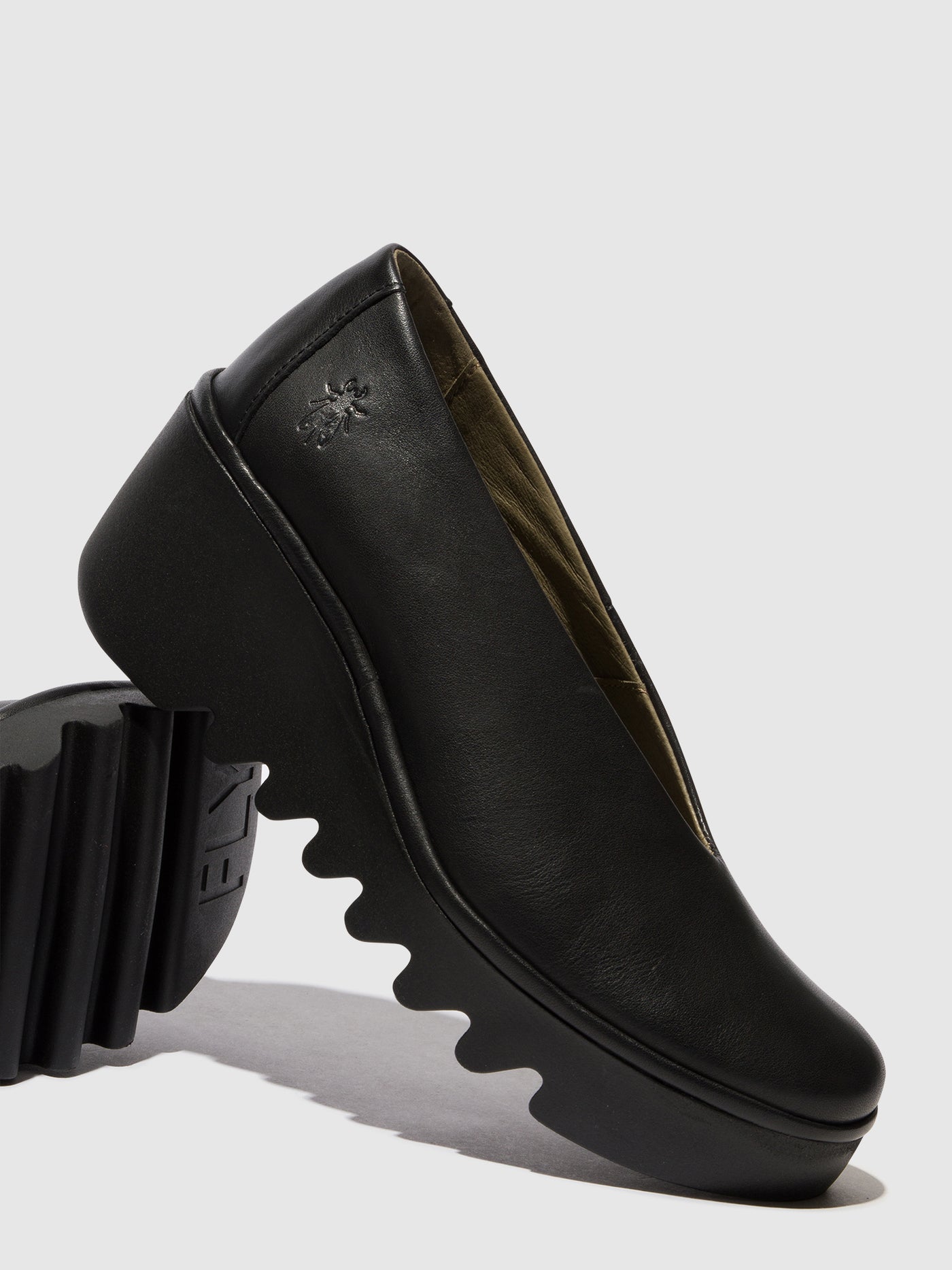 Black Fly London Slip-on Shoes Women's Slip on | 029345PNR