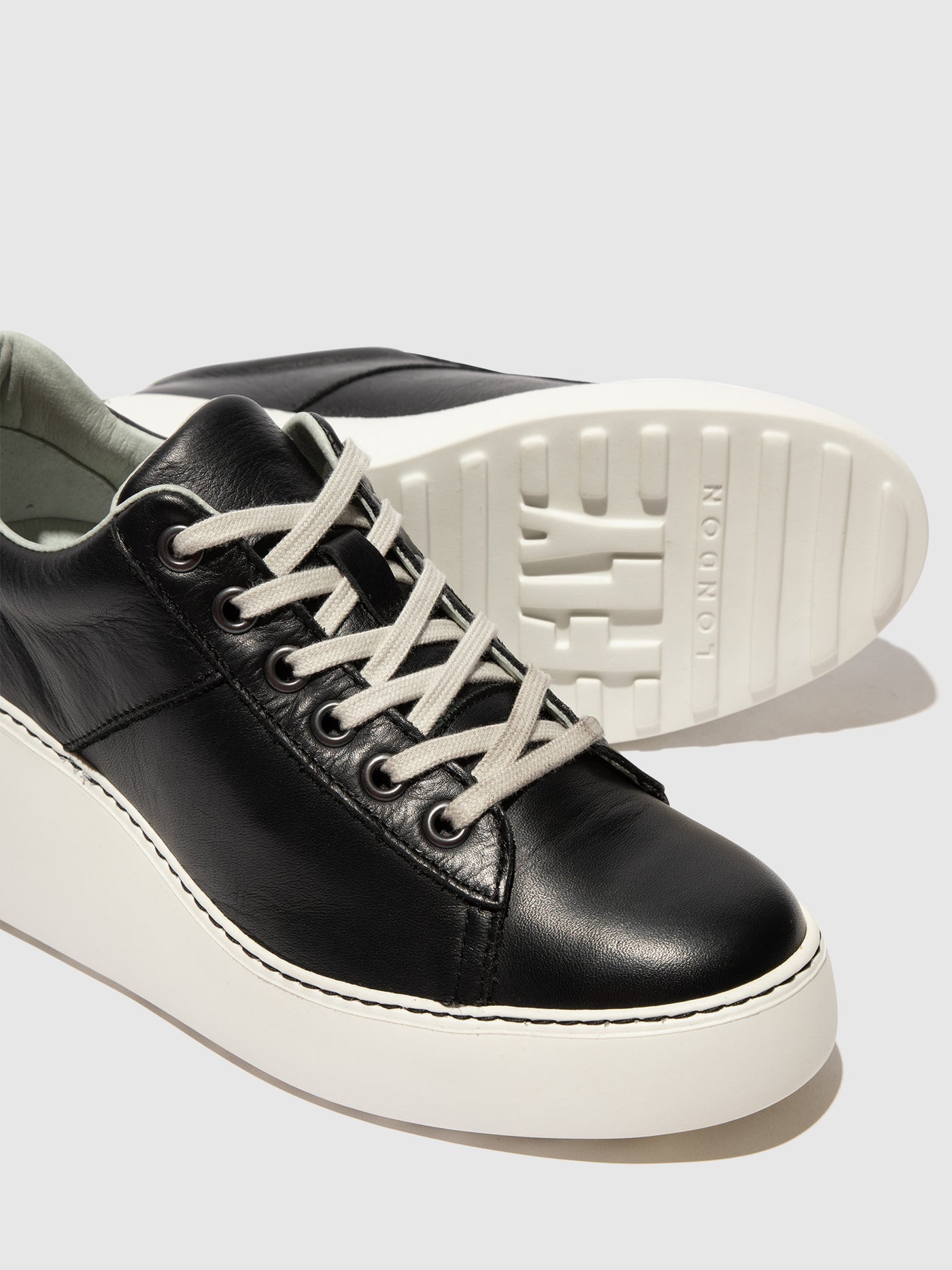 Black/White Fly London Lace-up Women's Sneakers | 802754DQA