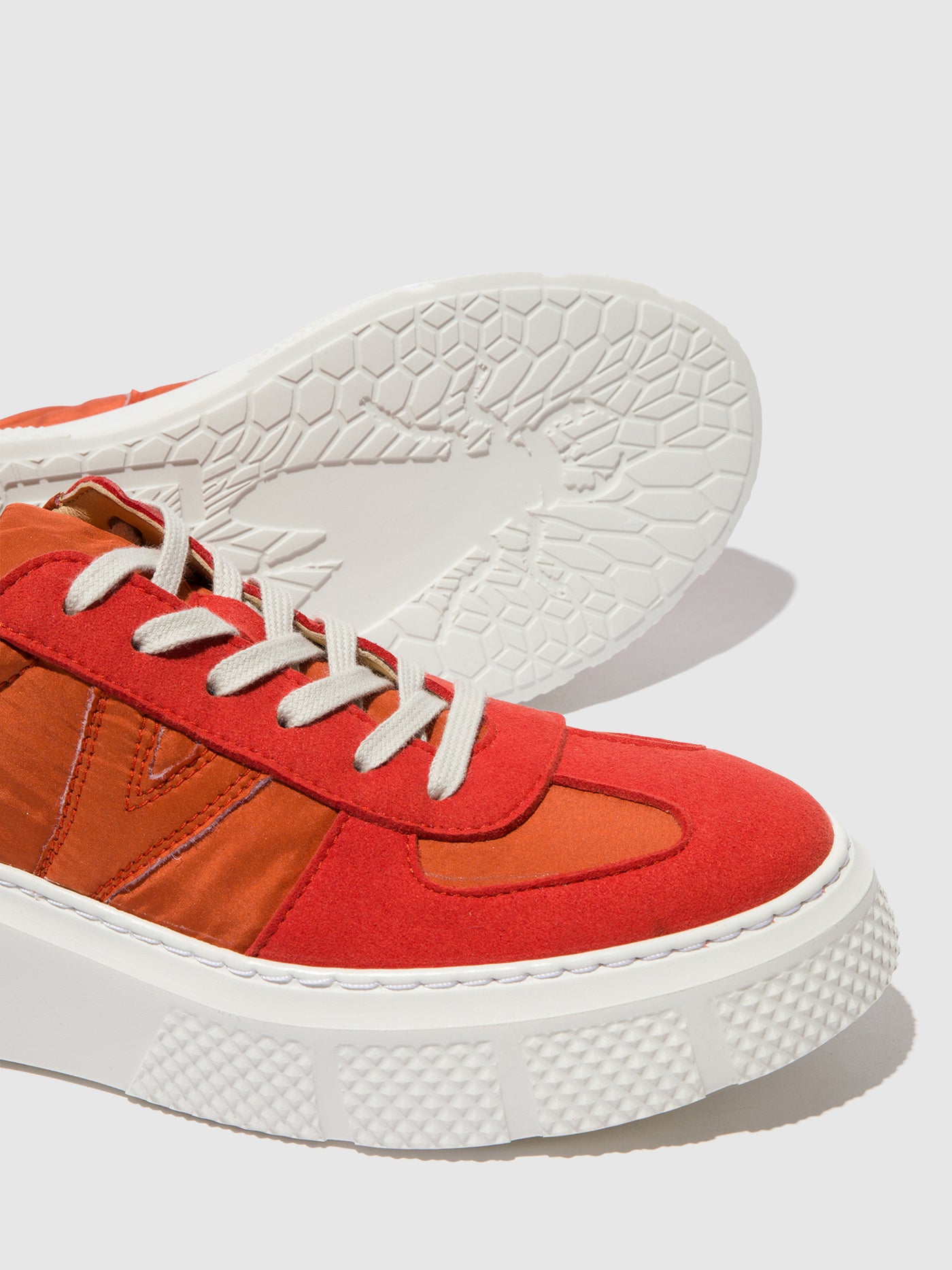 Brick Fly London Lace-up Women's Sneakers | 415860TEA