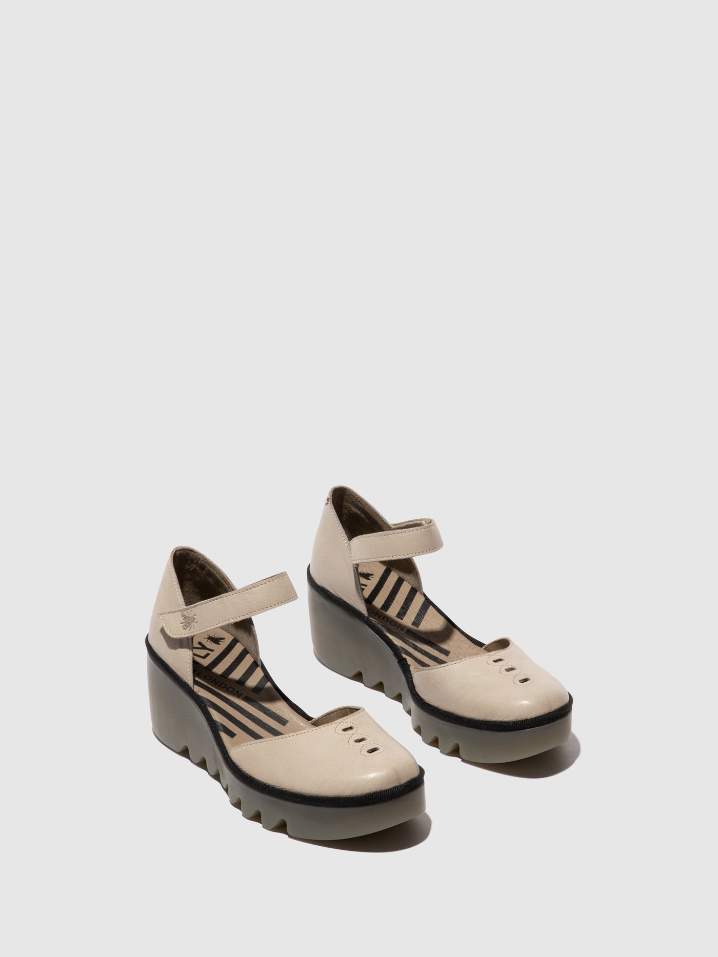 Cloud Fly London Ankle Strap Sandals Women's Sandals | 056748TGY