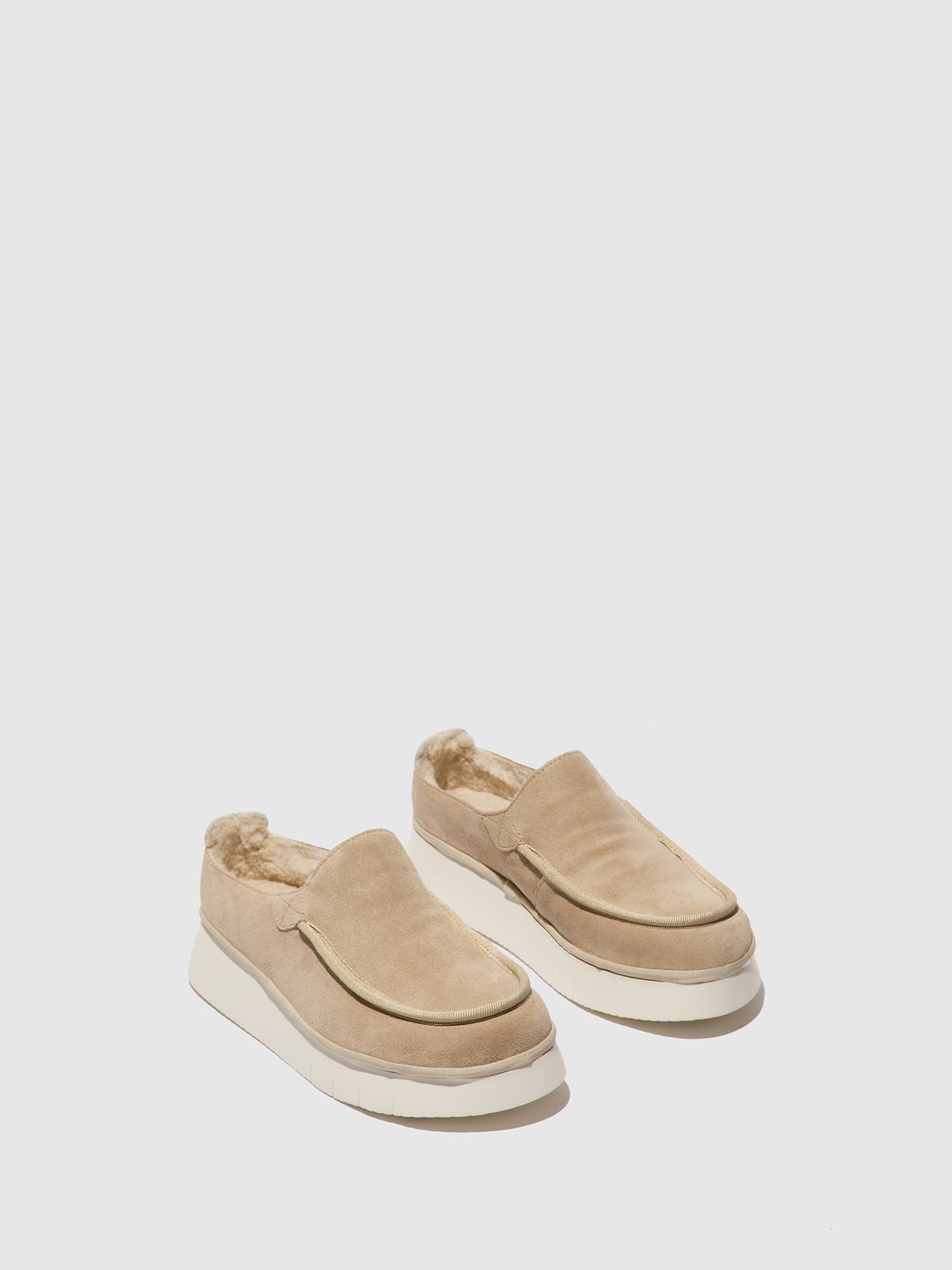 Creme Fly London Closed Shoes Women's Shoes | 531826YHS