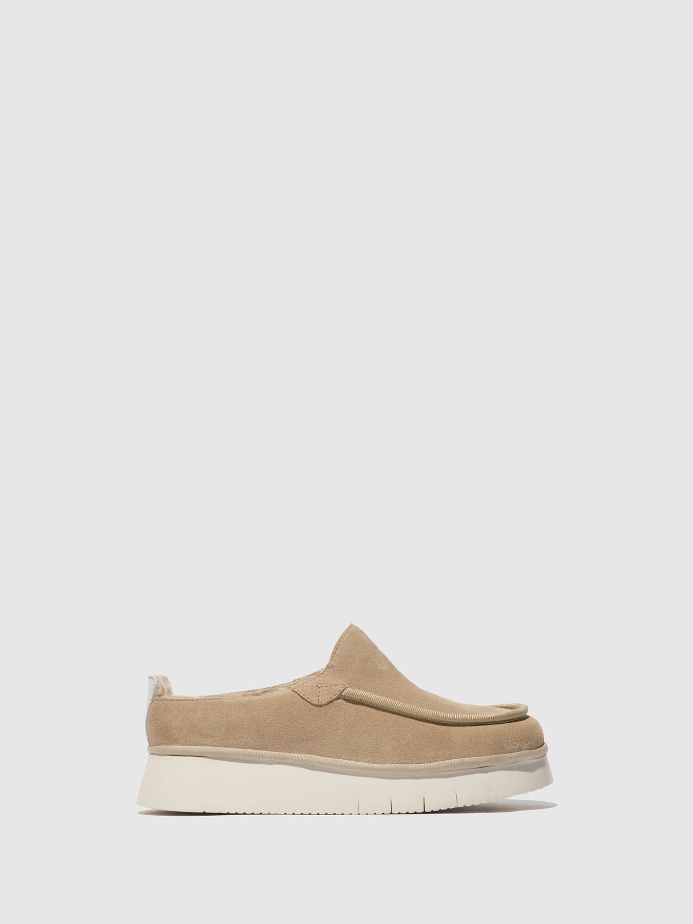 Creme Fly London Closed Shoes Women\'s Shoes | 531826YHS