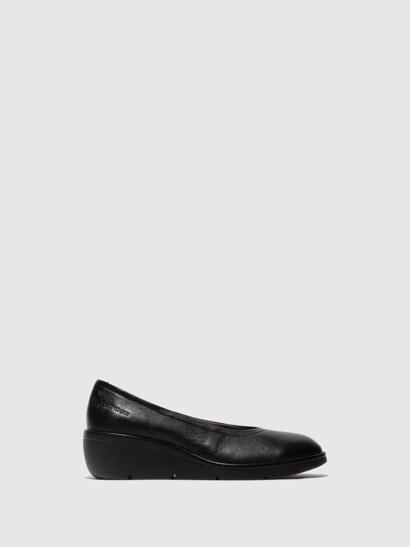 Mousse Black Fly London Slip-on Shoes Women\'s Slip on | 580934ZEK