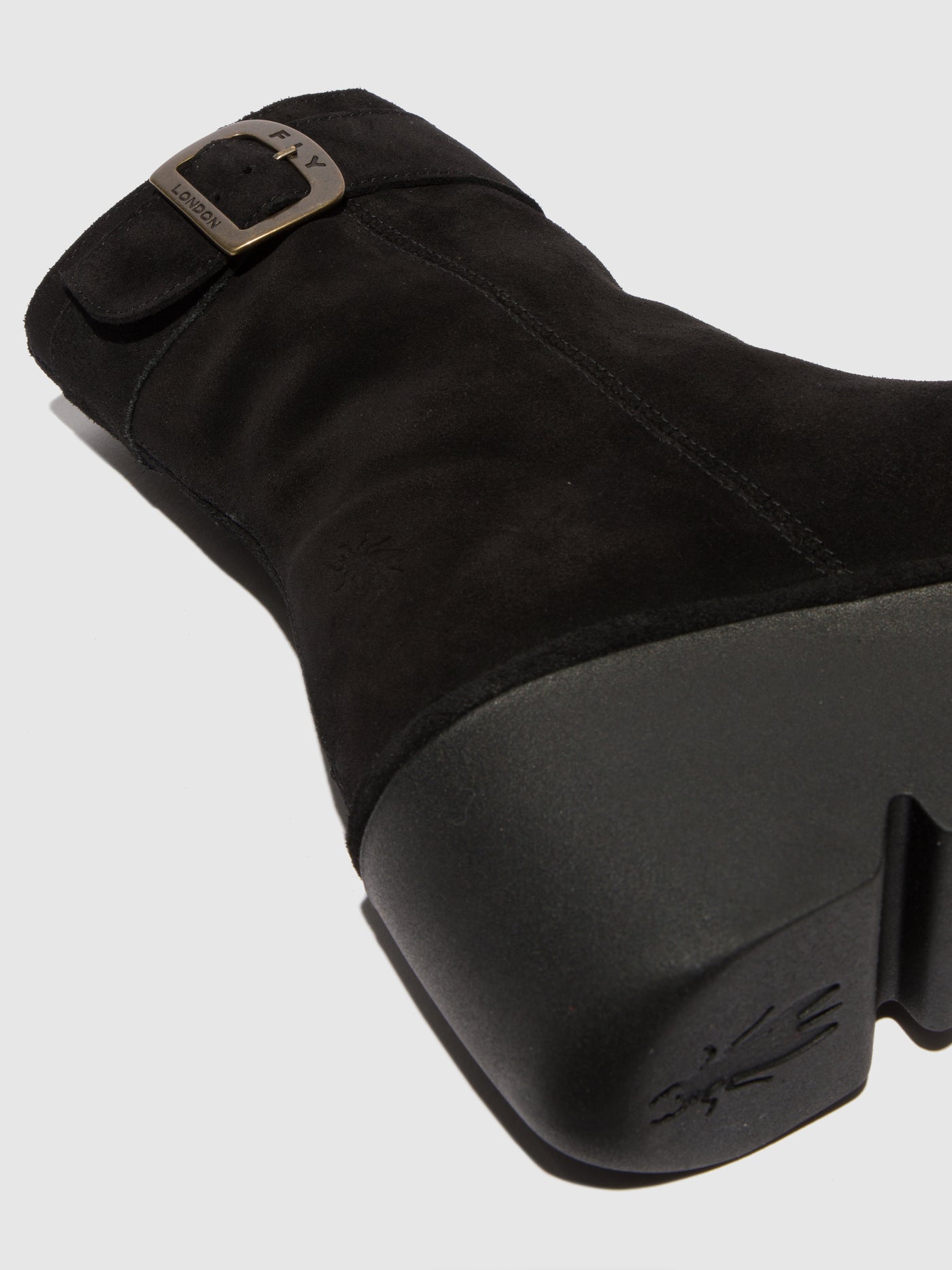 Oil Suede Black Fly London Zip Up Boots Women's Ankle Boots | 056241BST