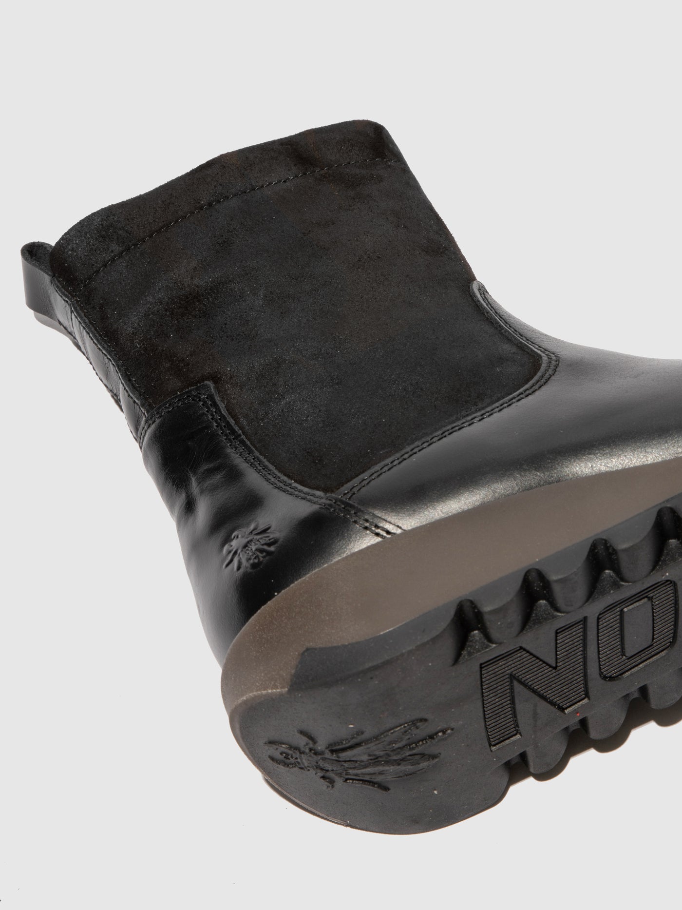 Rug/Oilsuede Black Fly London Zip Up Boots Women's Boots | 135608DBO