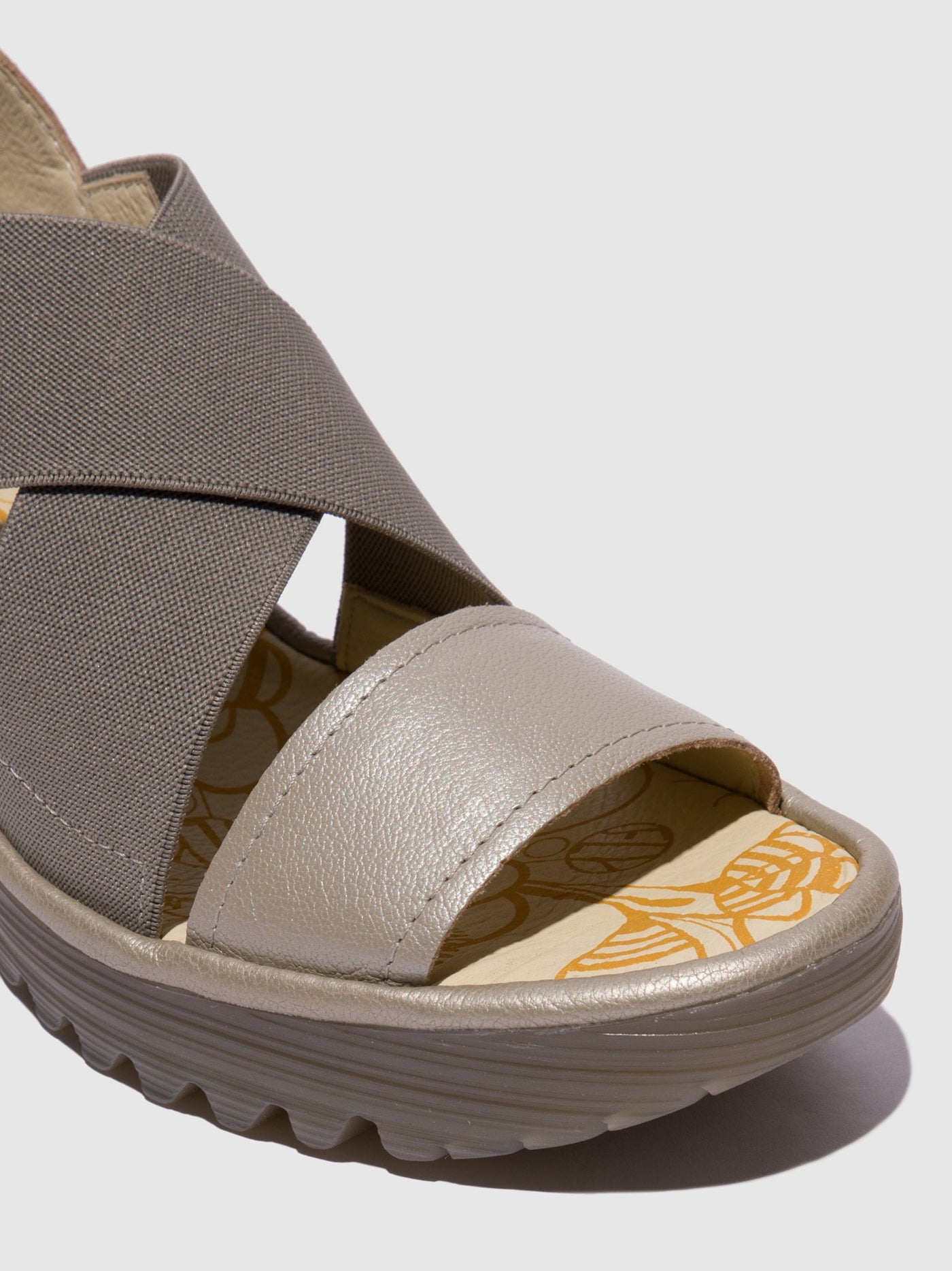 Silver Fly London Crossover Sandals Women's Sandals | 610589YCH