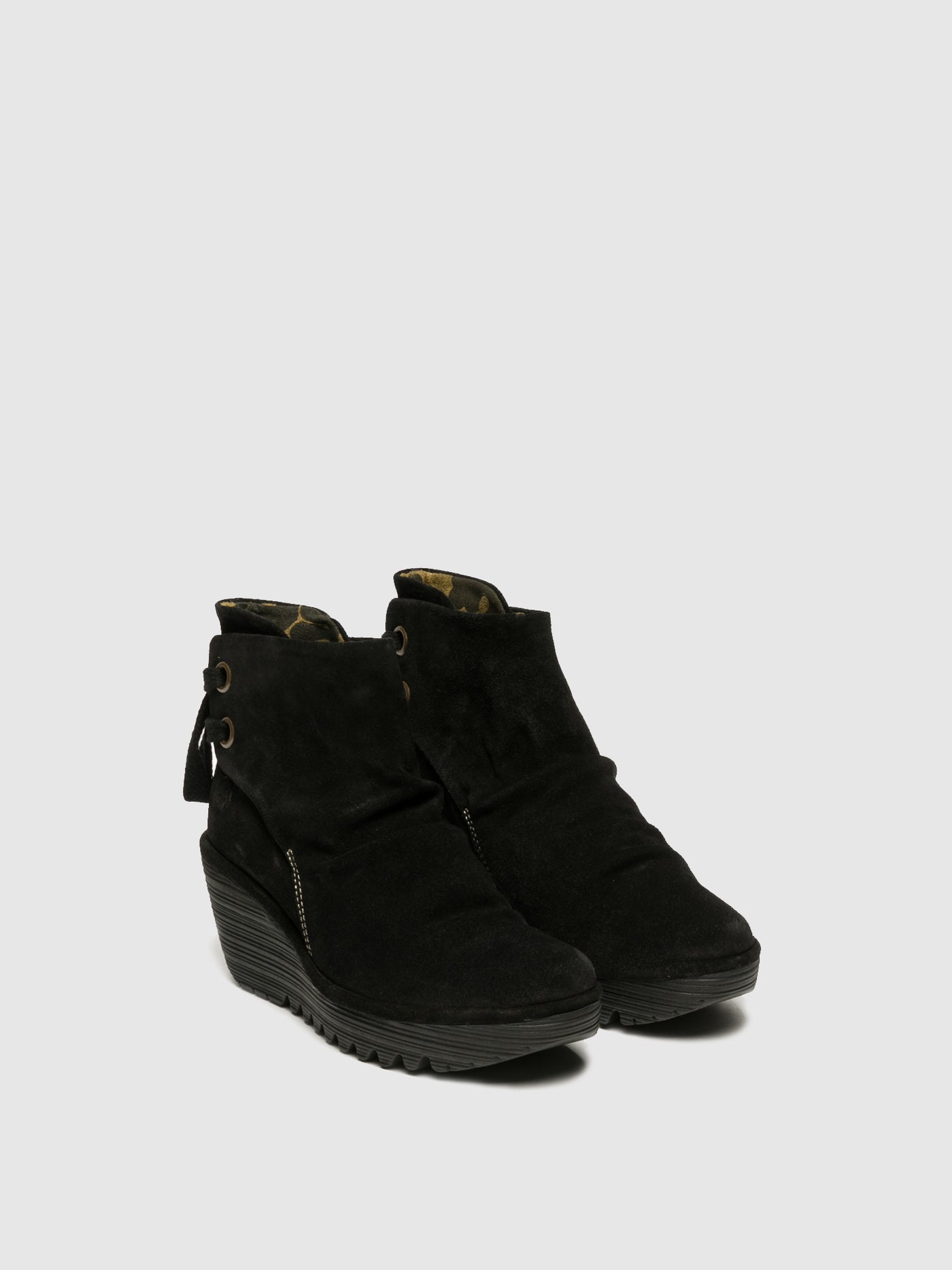 Suede Black Fly London Wedge YAMA Women's Wedges | 305876MNP