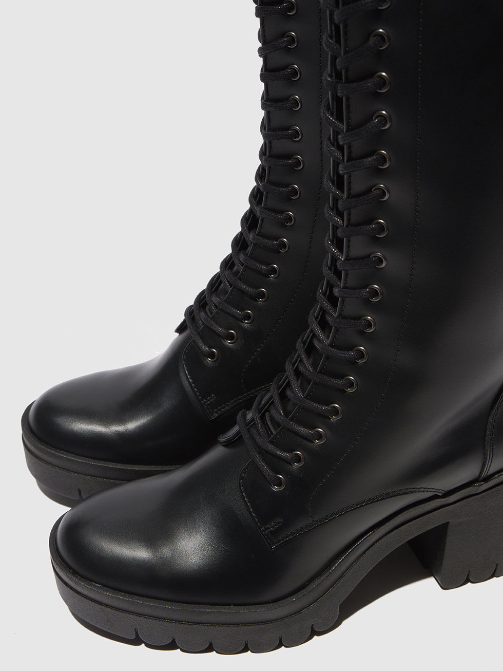 Tunder Black (Black Sole) Fly London Lace-up Boots Women's Boots | 782061DBQ